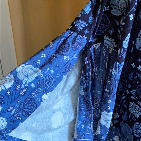 3/4 sleeve top - Picture 3 of 8